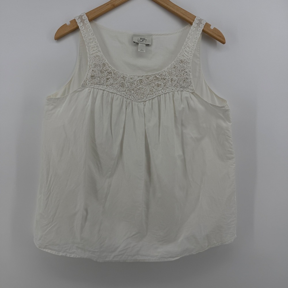 Ann Taylor LOFT White Embroidered Beaded Sleeveless Blouse Top Large